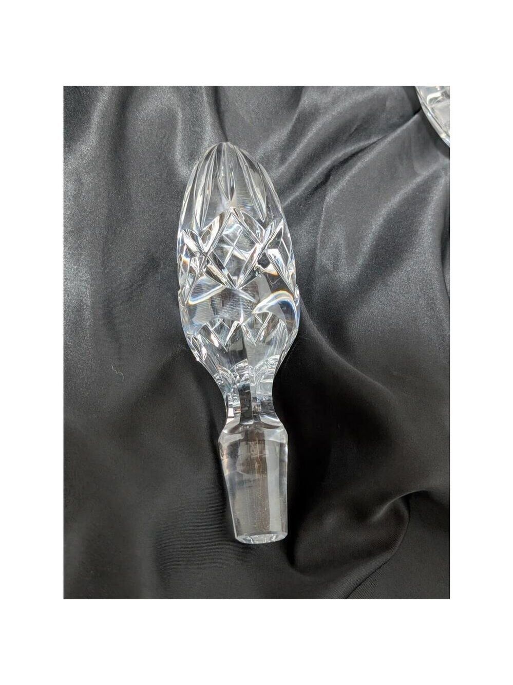 Cut Lead Crystal Glass Decanter with Stopper Excellent Condition 16.5" Tall - Picture 5 of 9